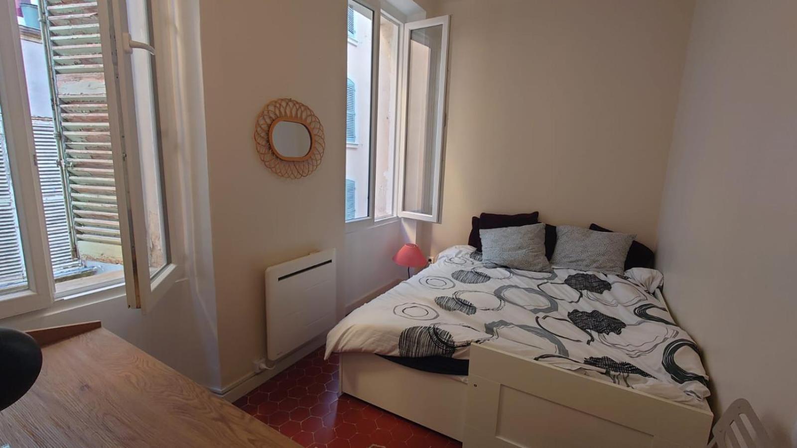 Appartement De Charme - Wifi - Centre Historique ตูลง ภายนอก รูปภาพ